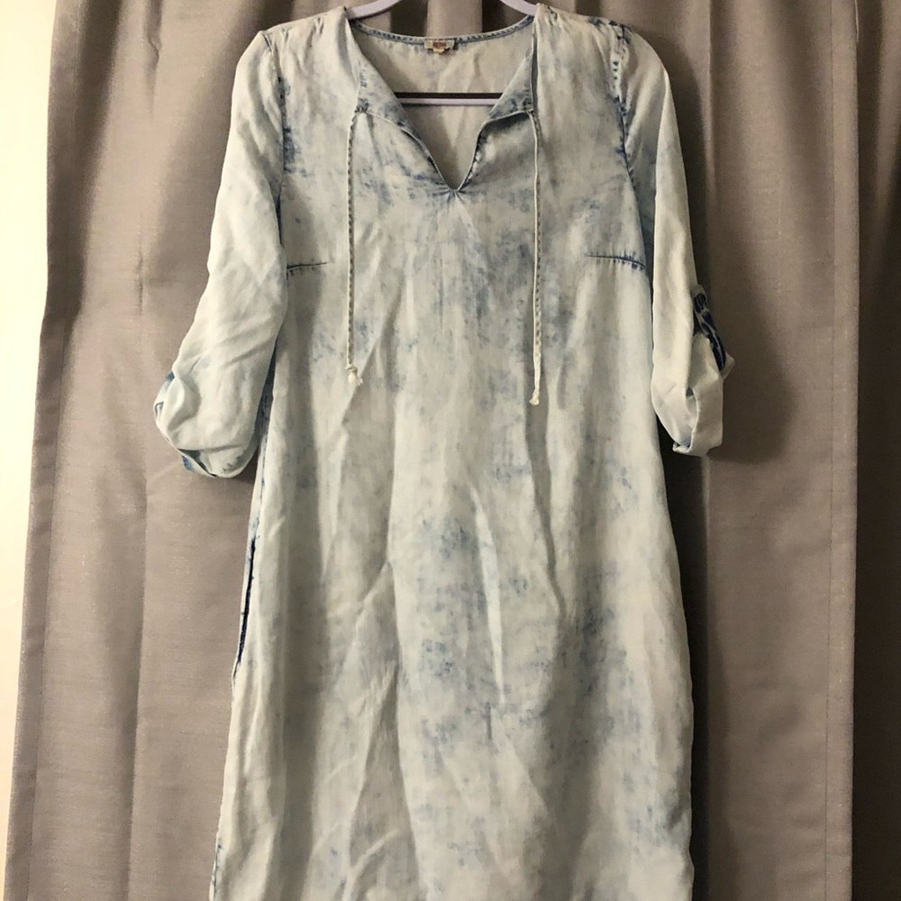 Acid wash denim midi dress